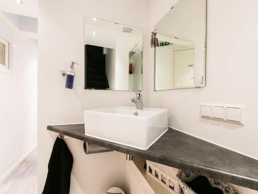 אמסטרדם Lovely Canal Apartment מראה חיצוני תמונה